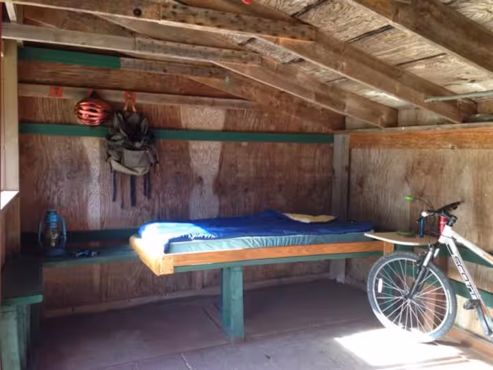 Red Eft Rustic Cabin - Image 6